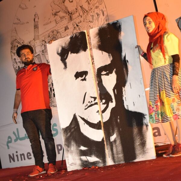 جميلات العراق في عرض ساحر مع دبكات الشباب لأجل السلام... صور  - سبوتنيك عربي