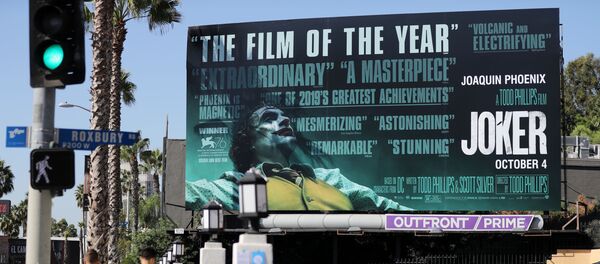 ملصق فيلم الجوكر في مدينة لوس أنجلوس الأمريكية - سبوتنيك عربي