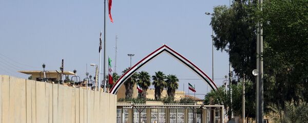 معبر خسراوي الحدودي بين العراق وإيران، المعروف أيضًا باسم معبر المنذرية الحدودي، في محافظة ديالى بشرق العراق  - سبوتنيك عربي