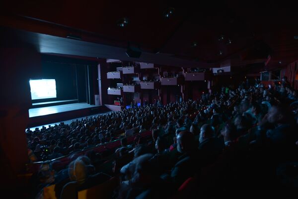أيمن زيدان لـسبوتنيك: أمامنا حرب أشد شراسة من العسكرية والدراما السورية تناهض الحصار أيمن زيدان لـسبوتنيك: أمامنا حرب أشد شراسة من العسكرية والدراما السورية تناهض الحصار - سبوتنيك عربي