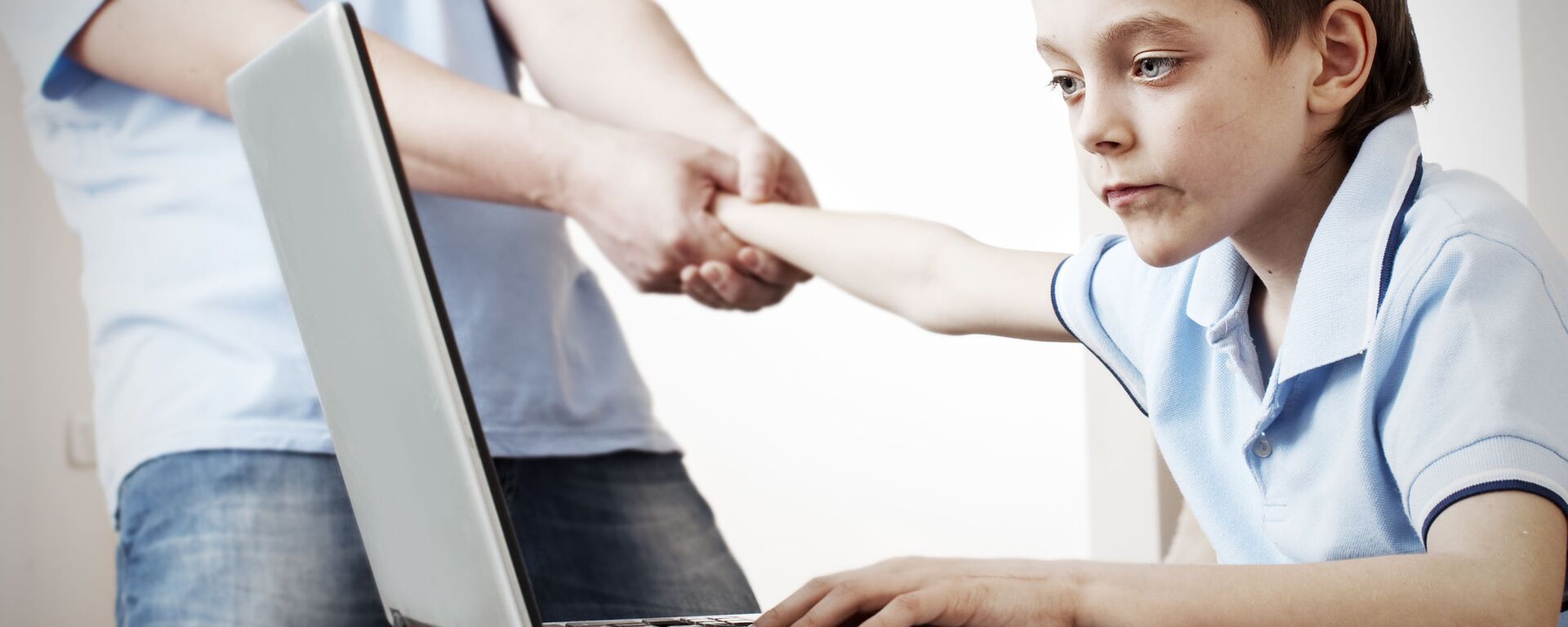 كيفية حماية الطفل أثناء تصفحه الانترنت - سبوتنيك عربي, 1920, 08.10.2019