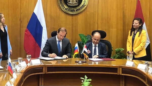 وزيرا التجارة المصري والروسي يوقعان اتفاقيات تعاون - سبوتنيك عربي