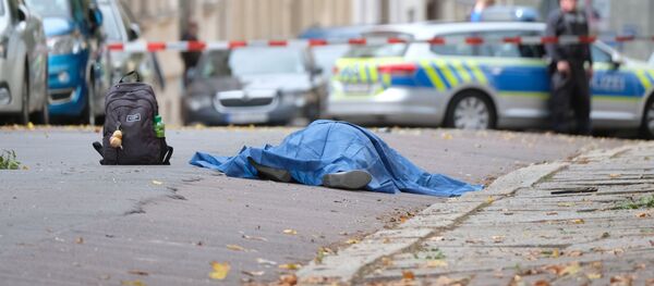 حادثة إطلاق نار أمام معبد يهودي في مدينة هاله الألمانية، ألمانيا 9 أكتوبر 2019 - سبوتنيك عربي