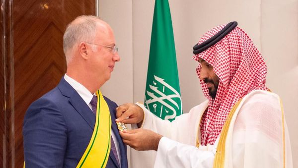 الرئيس التنفيذي لصندوق الاستثمار المباشر الروسي (RDIF) ، كيريل ديميترييف وولي العهد السعودي الرئيس التنفيذي لصندوق الاستثمار المباشر الروسي (RDIF) ، كيريل ديميترييف وولي العهد السعودي - سبوتنيك عربي