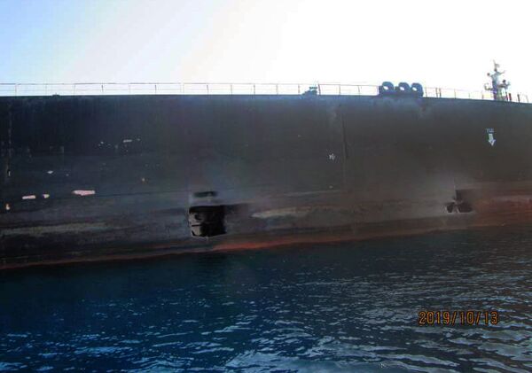 هجمات صاروخية... إيران تكشف مفاجأة في صور لناقلتها المستهدفة قبالة السعودية - سبوتنيك عربي