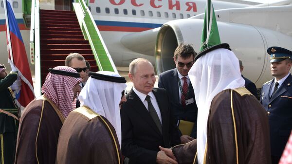وصول الرئيس الروسي فلاديمير بوتين إلى الرياض، السعودية 14 أكتوبر 2019 - سبوتنيك عربي