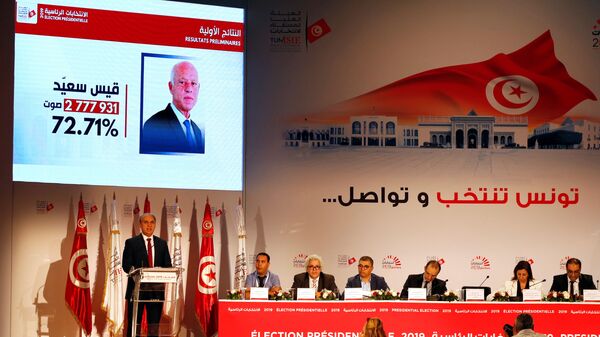 رئيس الهيئة العليا المستقلة للانتخابات متحدثا خلال الإعلان عن نتائج جولة الإعادة الثانية للانتخابات الرئاسية في تونس - سبوتنيك عربي