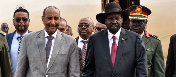 عبد الفتاح البرهان، رئيس المجلس السيادي السوداني لدة وصوله إلى جوبا - سبوتنيك عربي