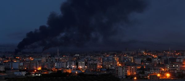 الدخان يتصاعد في مدينة رأس العين السورية الدخان يتصاعد في مدينة رأس العين السورية - سبوتنيك عربي