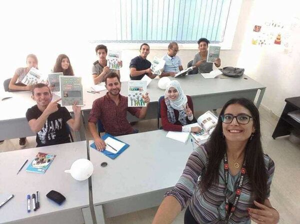 بالصور... لأول مرة في تونس تدريس اللغة الإنجليزية للصم - سبوتنيك عربي