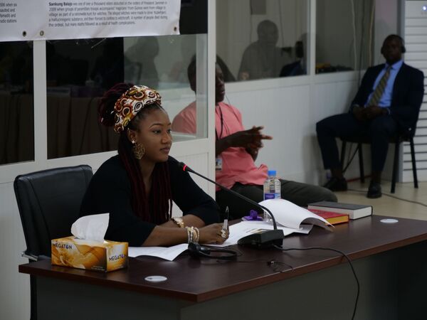 بالفيديو... ملكة جمال تروي تفاصيل صادمة حول اغتصابها على يد رئيس سابق بالفيديو... ملكة جمال تروي تفاصيل صادمة حول اغتصابها على يد رئيس سابق - سبوتنيك عربي