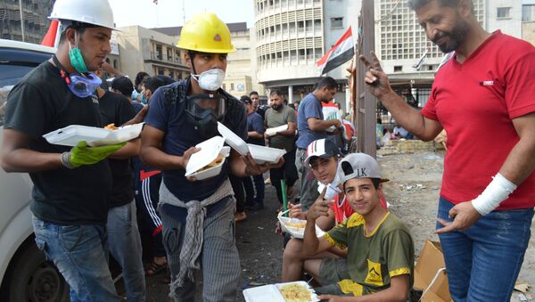 المندسون الصغار ..طفل جريح يتحدى الموت في تظاهرات بغداد - سبوتنيك عربي