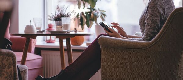 سيدة - سبوتنيك عربي