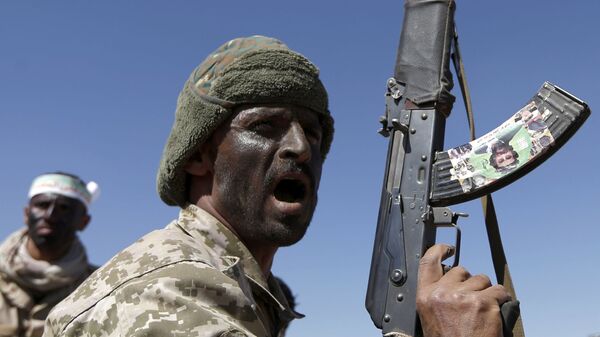 جندي تابع لجماعة أنصار الله الحوثيين في اليمن - سبوتنيك عربي