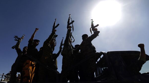 جنود تابعون لجماعة أنصار الله الحوثيين في اليمن  - سبوتنيك عربي