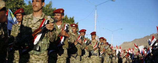 جنود تابعون لجماعة أنصار الله الحوثيون في اليمن جنود تابعون لجماعة أنصار الله الحوثيون في اليمن - سبوتنيك عربي