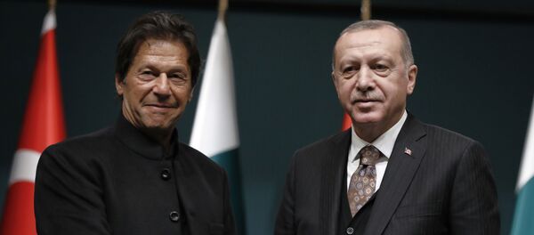 الرئيس التركي رجب طيب أردوغان ورئيس الوزراء الباكستاني عمران خان الرئيس التركي رجب طيب أردوغان ورئيس الوزراء الباكستاني عمران خان - سبوتنيك عربي