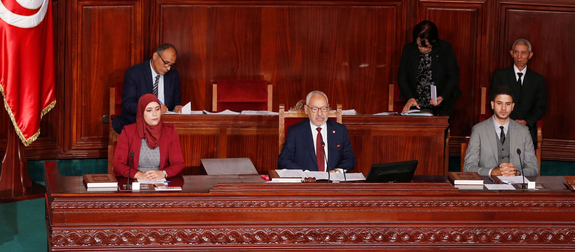 راشد الغنوشي زعيم حزب النهضة الإسلامي في تونس يحضر الدورة الأولى للبرلمان التونسي لانتخاب رئيس - سبوتنيك عربي, 1920, 10.02.2021