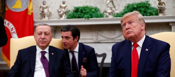 الرئيس الأمريكي دونالد ترامب يلتقي بالرئيس التركي أردوغان في البيت الأبيض بواشنطن - سبوتنيك عربي