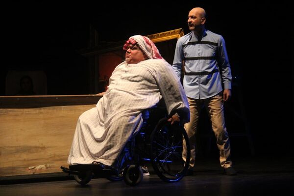 عرض مسرحي لذوي الاحتياجات الخاصة في البحرين..صور - سبوتنيك عربي