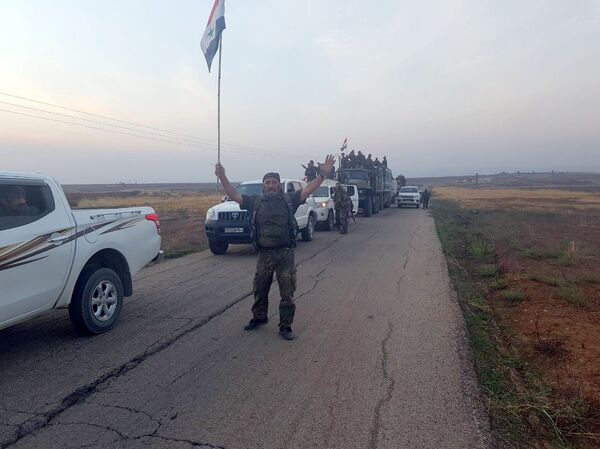 الجيش السوري يشرف على حقول نفطية كبرى وطرق القوافل الأمريكية - سبوتنيك عربي