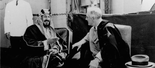 الملك المؤسس عبد العزيز آل سعود الملك المؤسس عبد العزيز آل سعود - سبوتنيك عربي