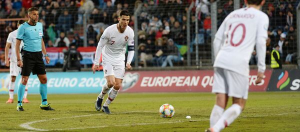 كريستيانو رونالدو خلال مباراة البرتغال ولوكسمبرج - سبوتنيك عربي