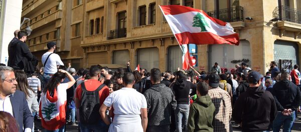 التظاهرات في وسط بيروت، لبنان 19 نوفمبر 2019 التظاهرات في وسط بيروت، لبنان 19 نوفمبر 2019 - سبوتنيك عربي