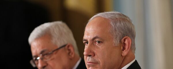 رئيس الوزراء الإسرائيلي بنيامين نتنياهو ورئيس السلطة الفلسطينية محمود عباس - سبوتنيك عربي