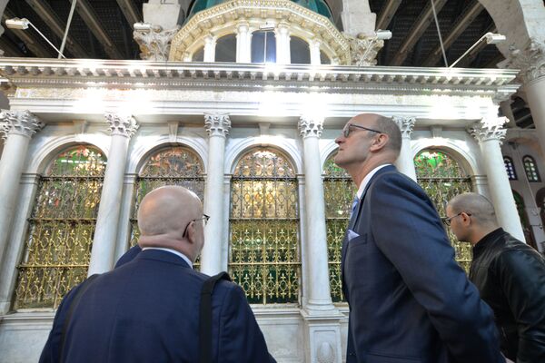 برلمانيون ألمان في دمشق القديمة: نصف مليار يورو منحة سويسرية لسوريا... صور وفيديو - سبوتنيك عربي