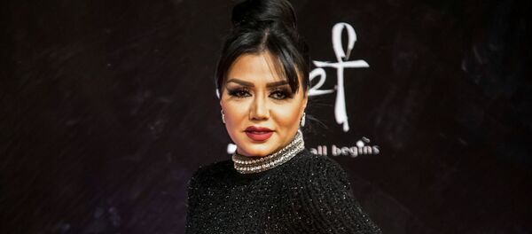 الممثلة المصرية رانيا يوسف في حفل افتتاح مهرجان القاهرة السينمائي الدولي الـ41، 20 نوفمبر/تشرين الثاني 2019 الممثلة المصرية رانيا يوسف في حفل افتتاح مهرجان القاهرة السينمائي الدولي الـ41، 20 نوفمبر/تشرين الثاني 2019 - سبوتنيك عربي