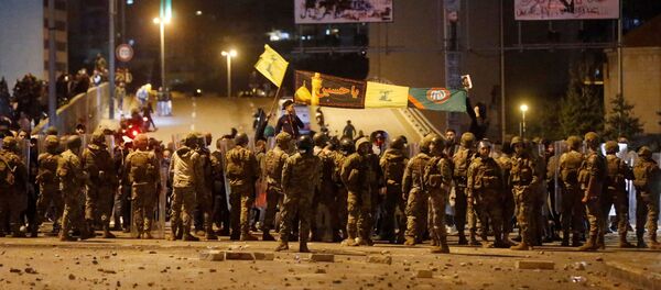 احتجاجات لبنان - سبوتنيك عربي