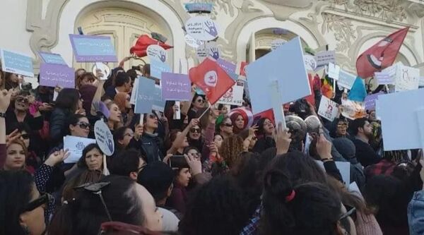 صيحة فزع تونسية لوقف العنف ضد النساء... صور صيحة فزع تونسية لوقف العنف ضد النساء... صور - سبوتنيك عربي