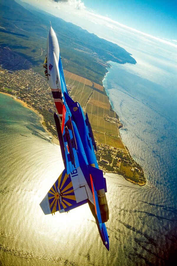 طائرة تابعة للفرقة الاستعراضية الفرسان الروس - سبوتنيك عربي