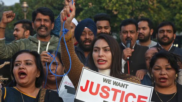 احتجاجات في الهند تطالب بمحاكمات سريعة في جرائم الاغتصاب - سبوتنيك عربي