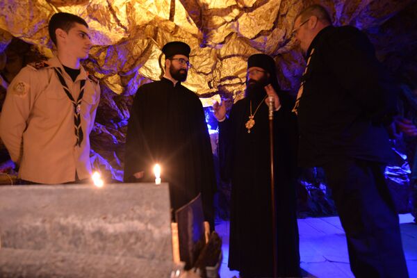 أكبر مغارة للميلاد في سوريا... رسالة المحبة والصمود إلى العالم (فيديو وصور) - سبوتنيك عربي