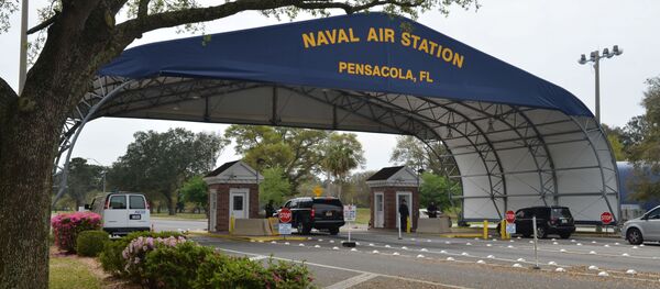 البوابة الرئيسية لقاعدة بانسيكولا الأمريكية - سبوتنيك عربي