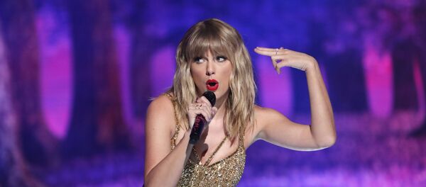 المطربة الأمريكية تايلور سويفت - سبوتنيك عربي