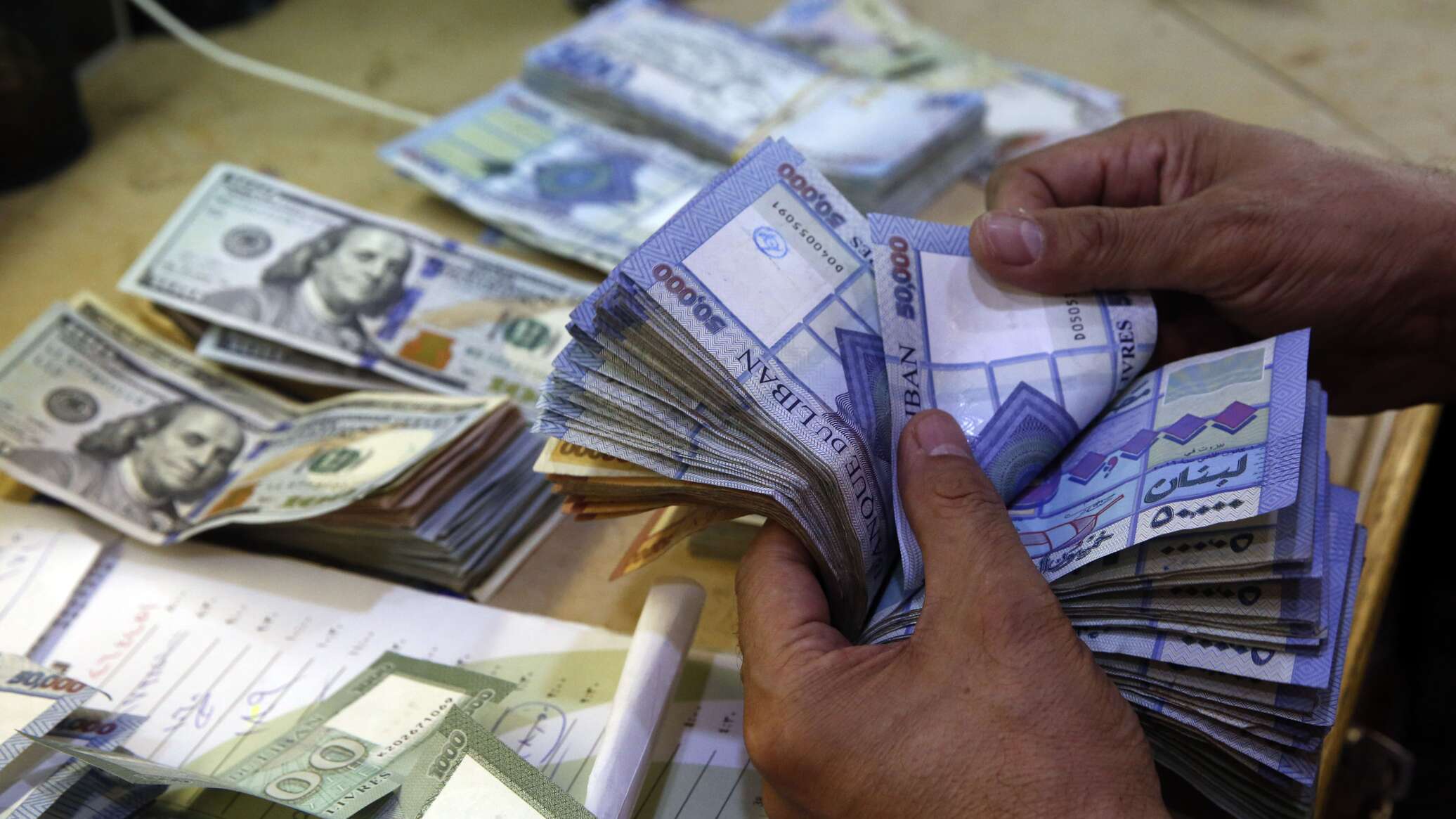 ما تأثير رفع العقوبات الأمريكية عن سوريا على الاقتصاد اللبناني؟