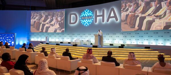أمير قطر الشيخ تميم بن حمد آل ثاني يتحدث خلال افتتاح منتدى الدوحة في الدوحة - سبوتنيك عربي