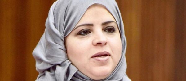دلال جاسم الزايد رئيس اللجنة التشريعية والقانونية بمجلس الشورى البحريني - سبوتنيك عربي