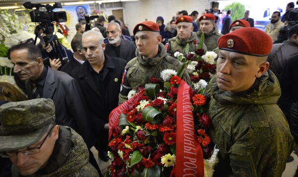 مفتي سوريا في عزاء سليماني: الحشد إلى فلسطين بعد طرد الأمريكي من العراق مفتي سوريا في عزاء سليماني: الحشد إلى فلسطين بعد طرد الأمريكي من العراق - سبوتنيك عربي