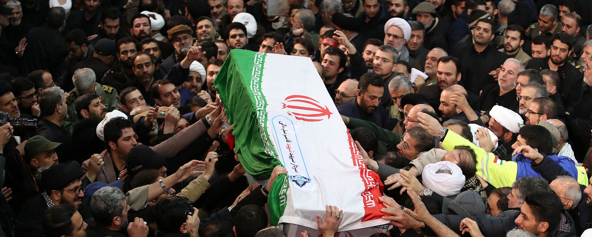 مراسم تشييع قائد قوات القدس بالحرس الثوري قاسم سليماني - سبوتنيك عربي, 1920, 25.12.2022