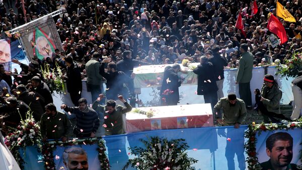 جنازة قاسم سليماني في كرمان في إيران - سبوتنيك عربي
