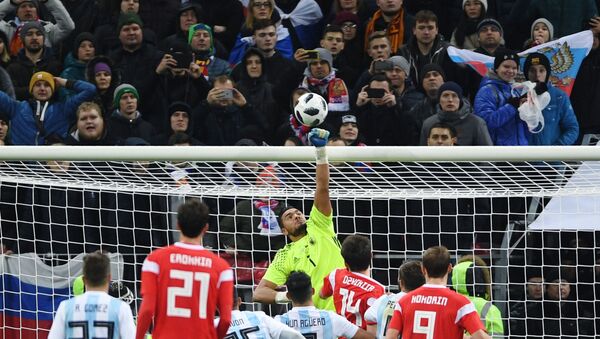 سيرجي روميرو في مباراة ودية بين روسيا والإرجنتين - سبوتنيك عربي