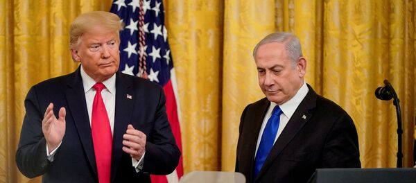 الرئيس الأمريكي ترامب ورئيس الوزراء الإسرائيلي نتنياهو يناقشان خطة السلام في الشرق الأوسط في البيت الأبيض في واشنطن الرئيس الأمريكي ترامب ورئيس الوزراء الإسرائيلي نتنياهو يناقشان خطة السلام في الشرق الأوسط في البيت الأبيض في واشنطن - سبوتنيك عربي