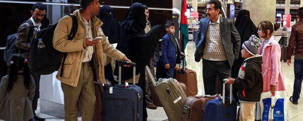 السعوديون العائدون من الصين إلى السعودية بعد تفشي فيروس كورونا - سبوتنيك عربي