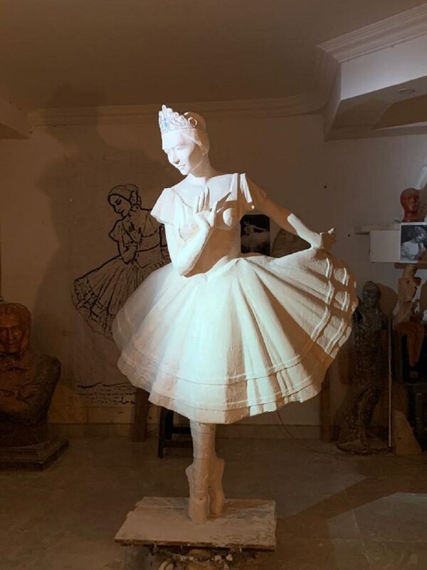 تمثال لراقصة روسية شهيرة يزين العاصمة المصرية... صور - سبوتنيك عربي