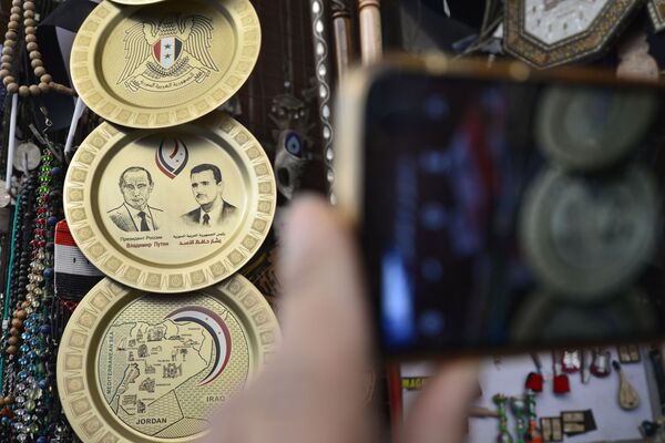 سبوتنيك ترصد المواقع التي زارها بوتين والأسد في دمشق القديمة سبوتنيك ترصد المواقع التي زارها بوتين والأسد في دمشق القديمة - سبوتنيك عربي