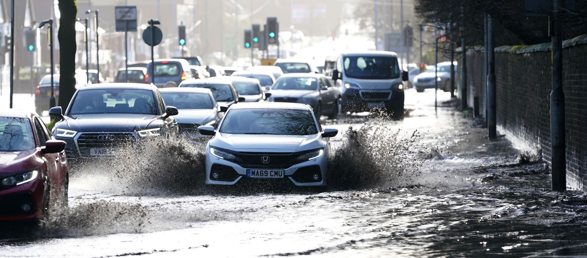 إعصار سيارا، أمطار و ثلوج، في أوروبا، بريطانيا 10 فبراير 2020 - سبوتنيك عربي, 1920, 07.02.2021